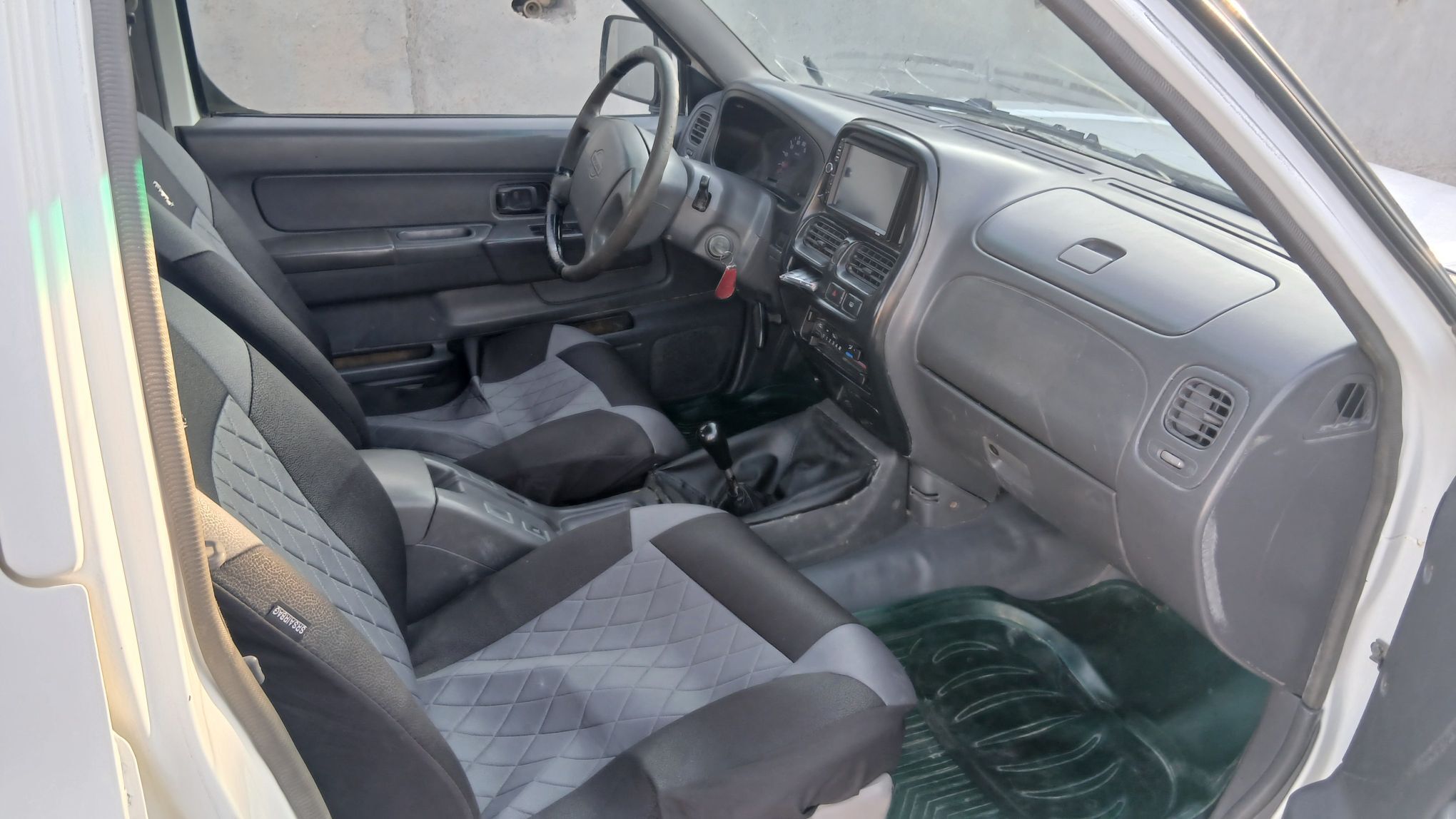 Nissan Navara 2001 - 75 000 TMT - Туркменгала - img 6