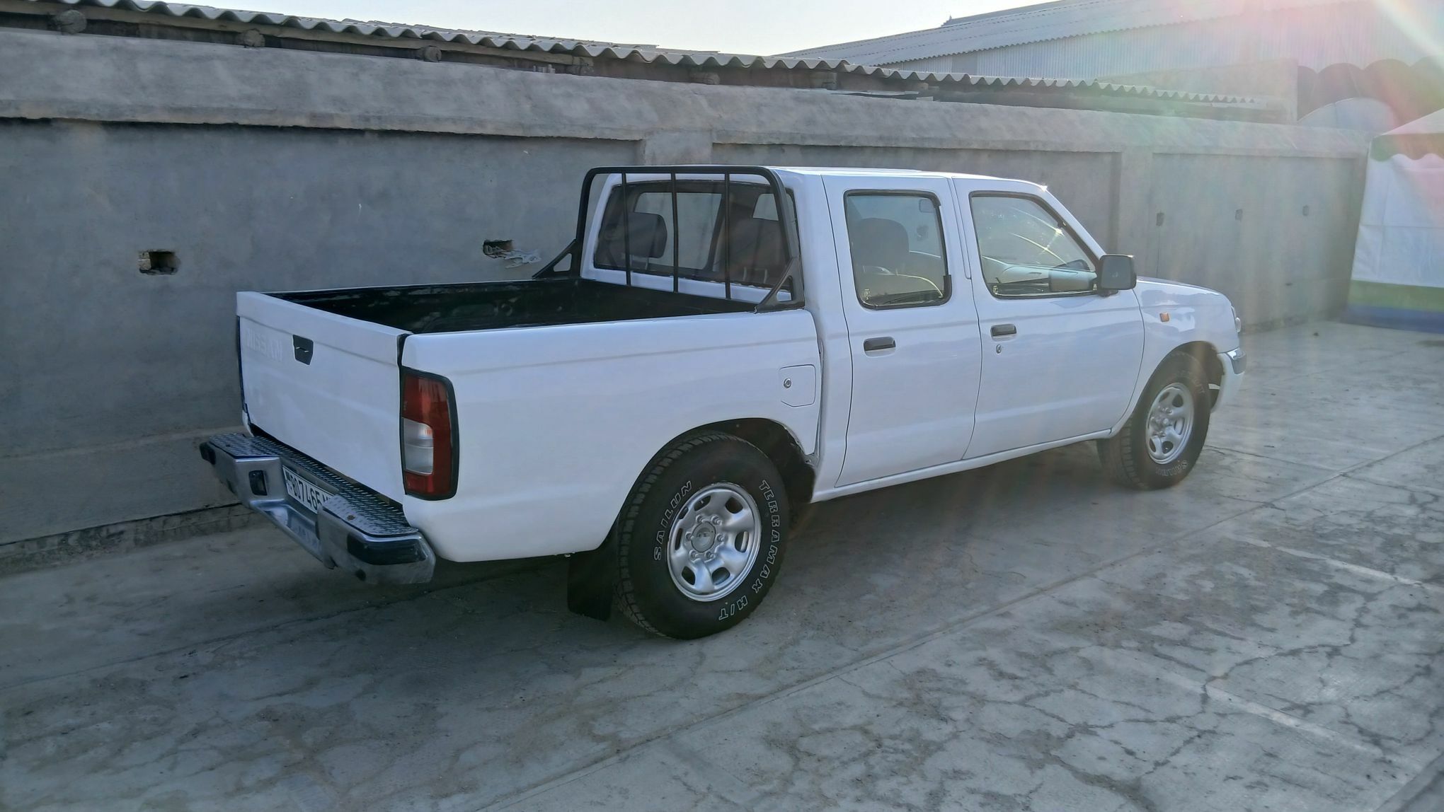 Nissan Navara 2001 - 75 000 TMT - Туркменгала - img 2