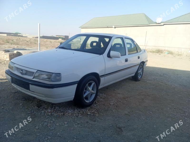 Opel Vectra 1992 - 35 000 TMT - Бахарден - img 3