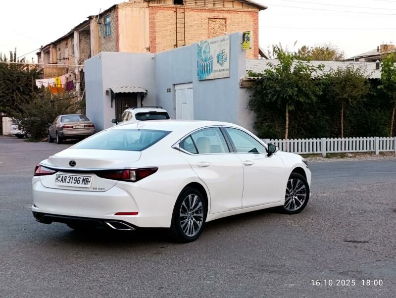 Lexus ES 350 2019 - 440 000 TMT - Мары - img 9