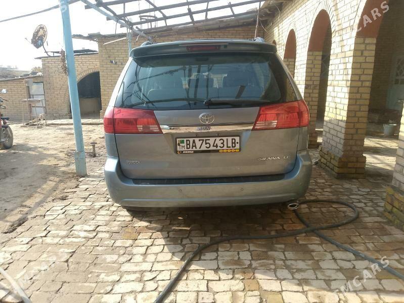 Toyota Sienna 2004 - 230 000 TMT - Халач - img 5