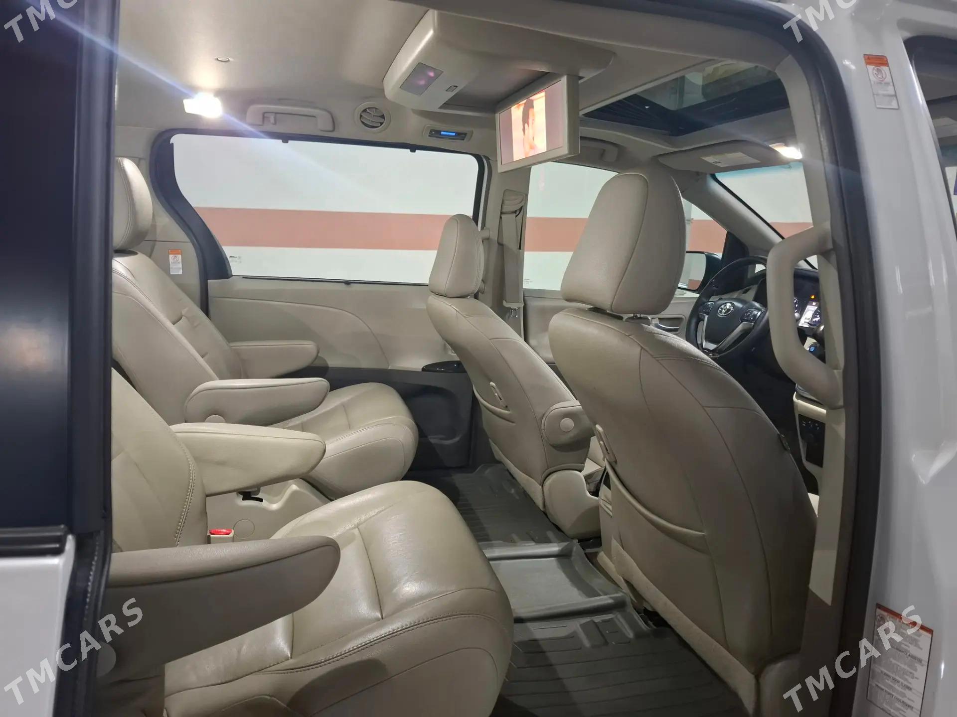 Toyota Sienna 2018 - 425 000 TMT - Aşgabat - img 9