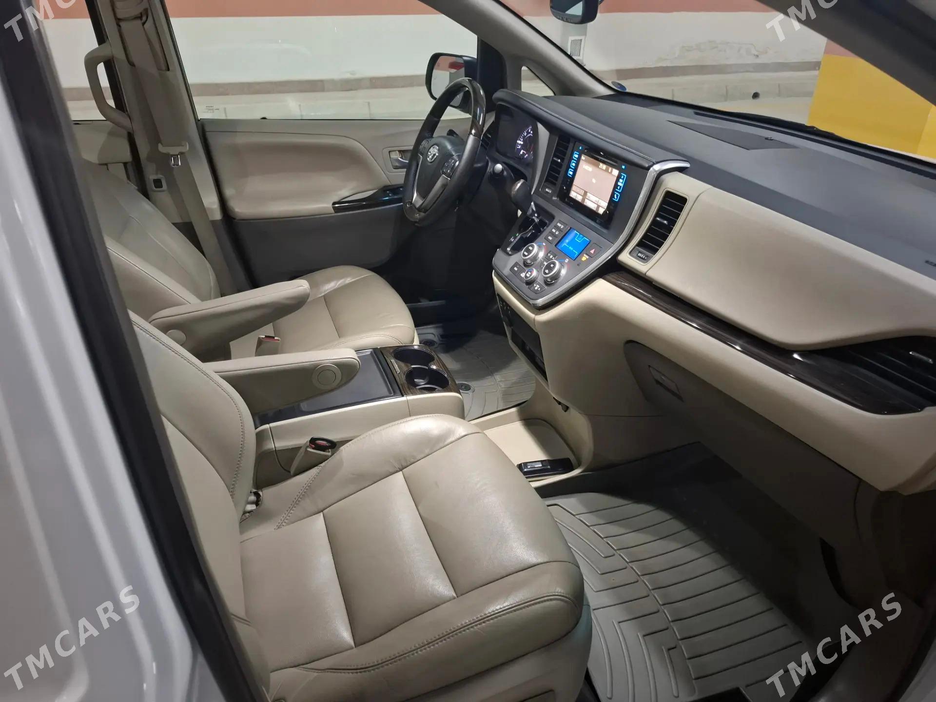 Toyota Sienna 2018 - 425 000 TMT - Aşgabat - img 8