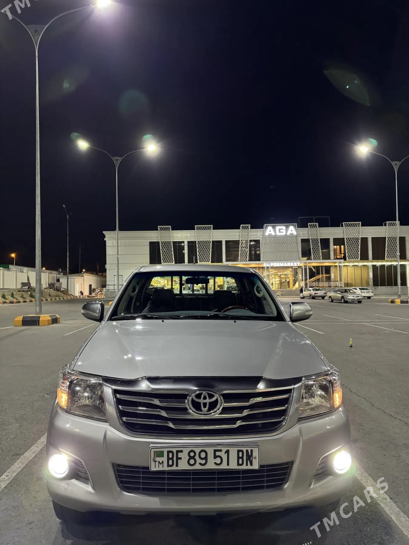 Toyota Hilux 2015 - 380 000 TMT - Türkmenbaşy - img 5