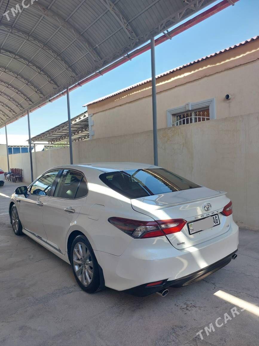 Toyota Camry 2018 - 255 000 TMT - Büzmeýin - img 2