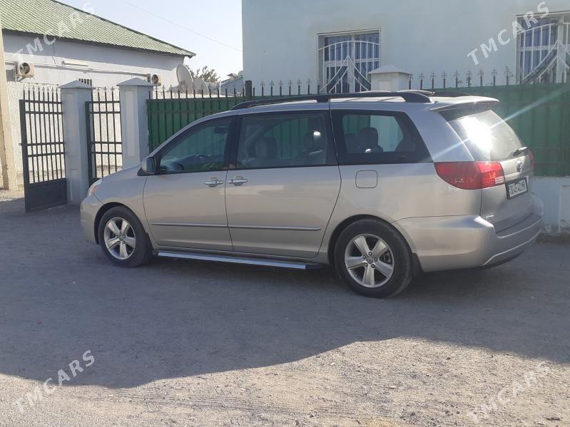 Toyota Sienna 2004 - 245 000 TMT - Mary - img 3