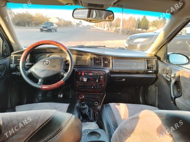Opel Vectra 1999 - 40 000 TMT - Мургап - img 5