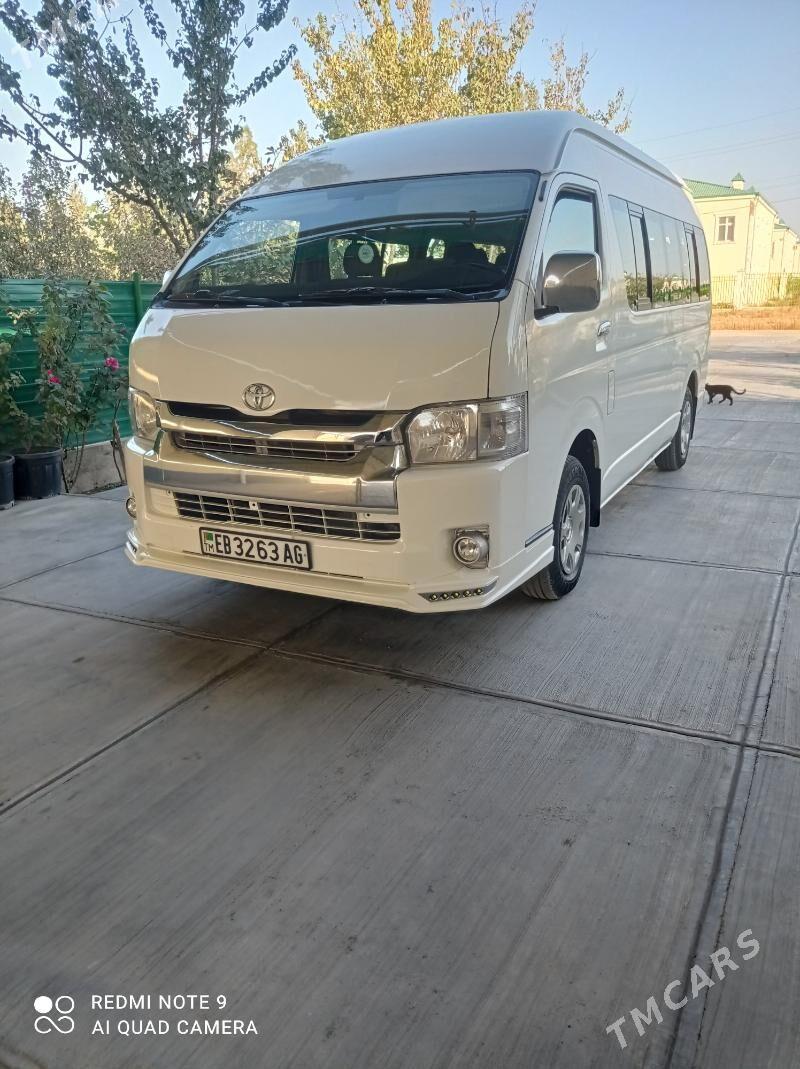 Toyota Hiace 2005 - 325 000 TMT - Büzmeýin - img 2