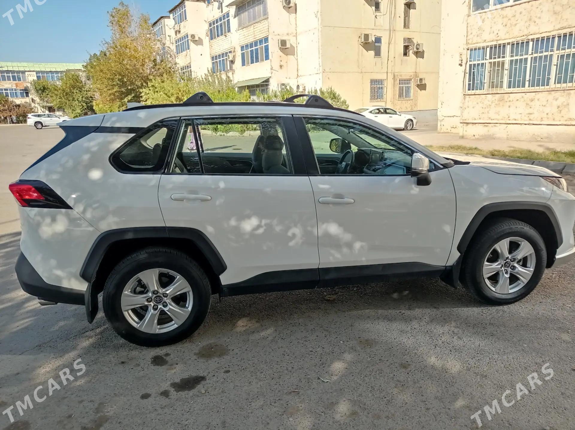 Toyota RAV4 2020 - 380 000 TMT - Nebitgaz (Andalib-Ankara köç.) - img 8