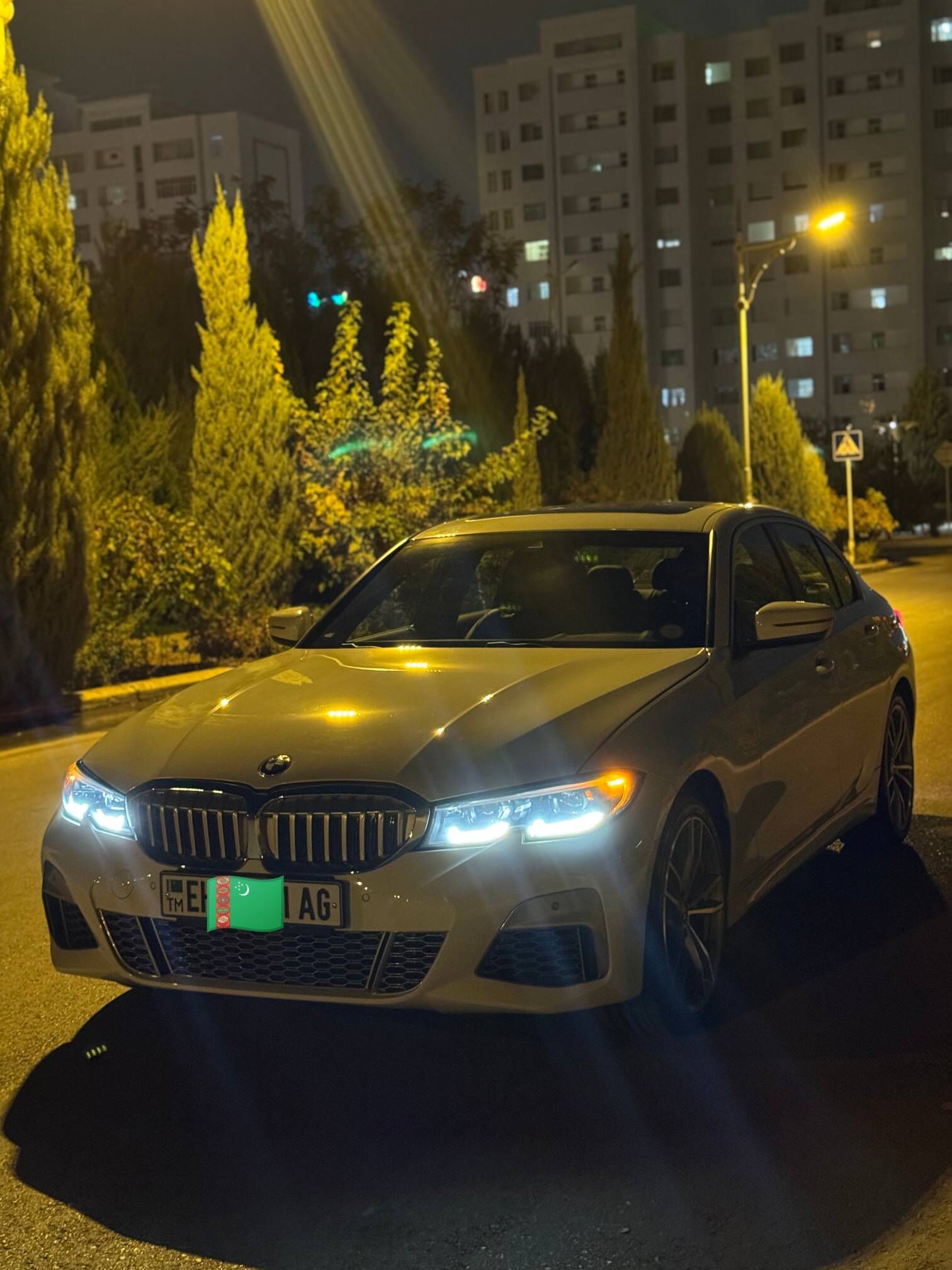 BMW 330 2021 - 585 000 TMT - Aşgabat - img 3
