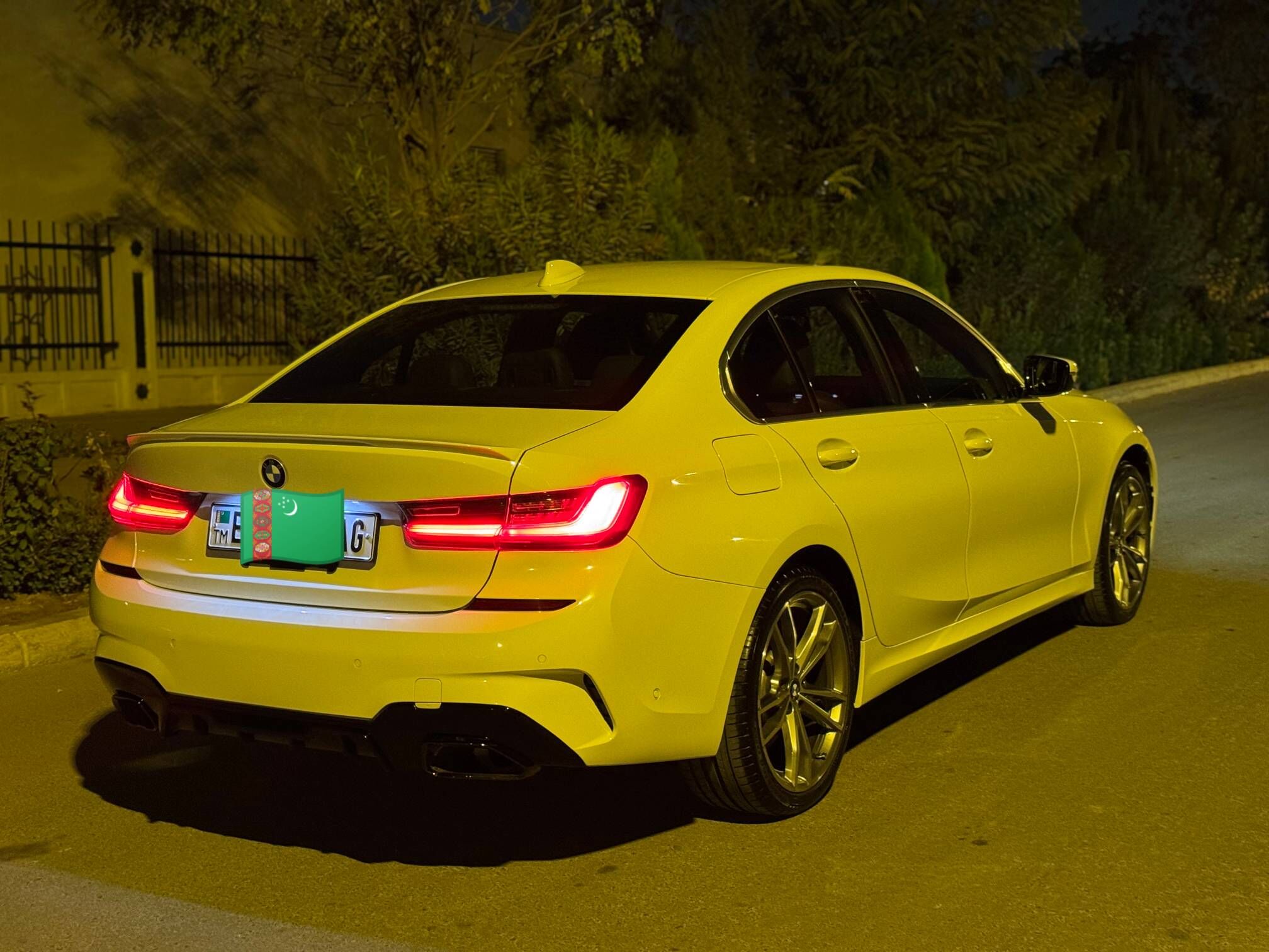 BMW 330 2021 - 585 000 TMT - Aşgabat - img 4