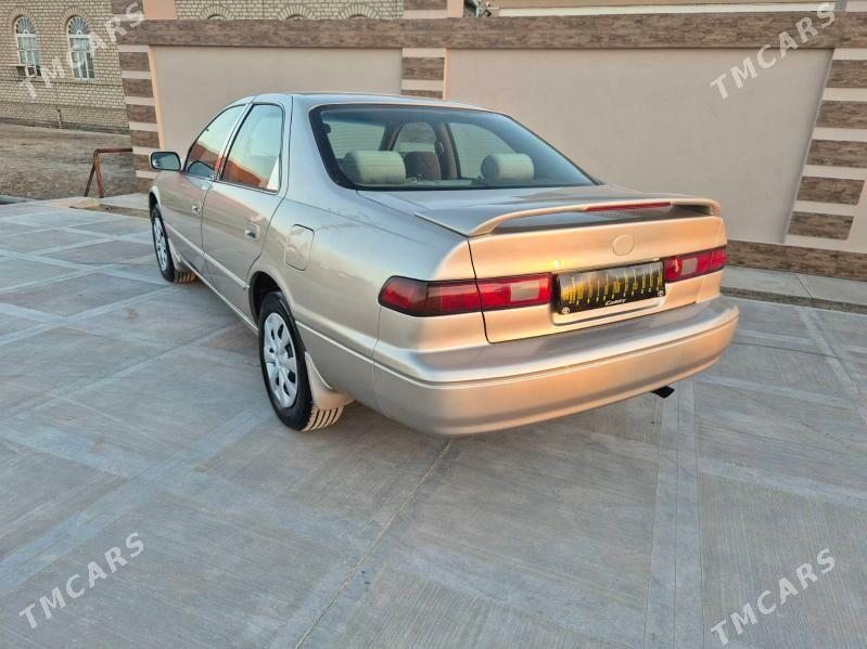 Toyota Camry 1997 - 145 000 TMT - Векильбазар - img 2