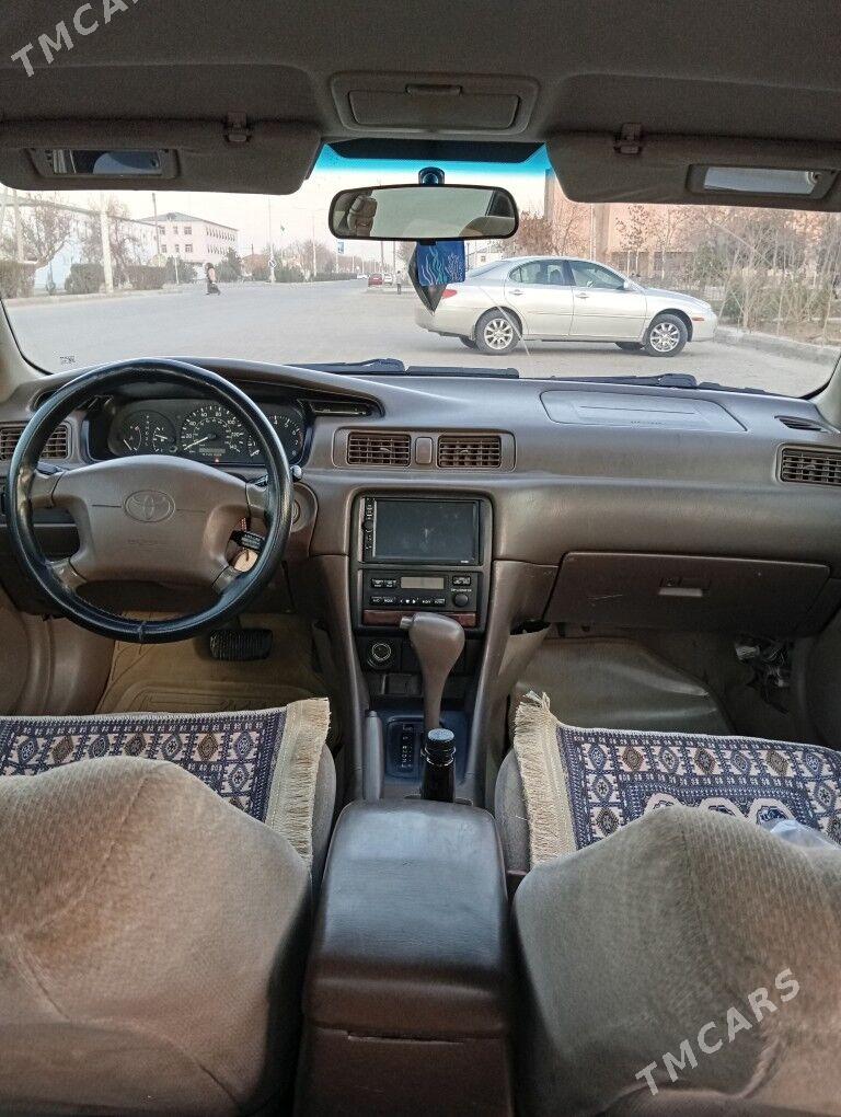 Toyota Camry 2000 - 150 000 TMT - етр. Туркменбаши - img 6