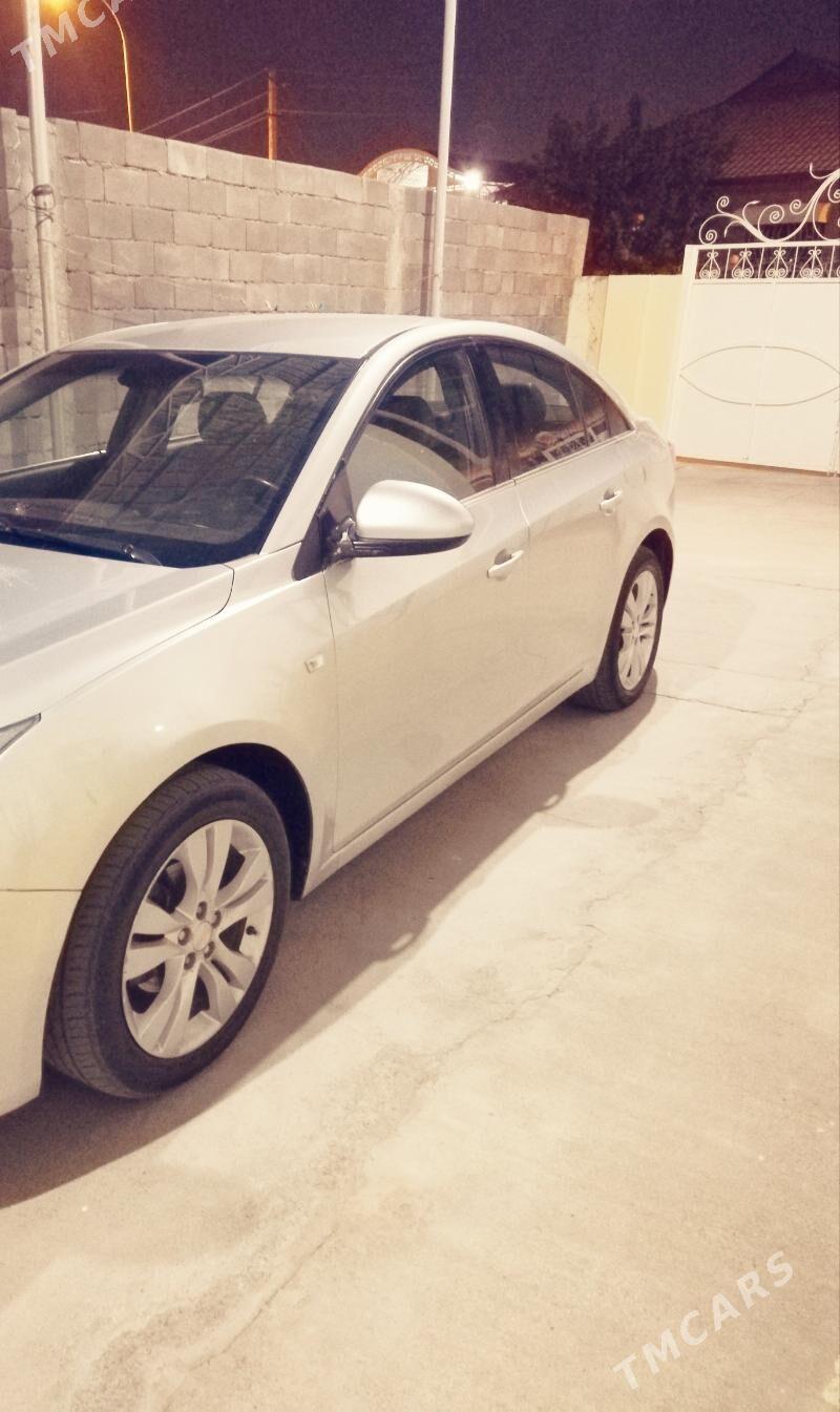 Chevrolet Cruze 2013 - 132 000 TMT - Бедев - img 3