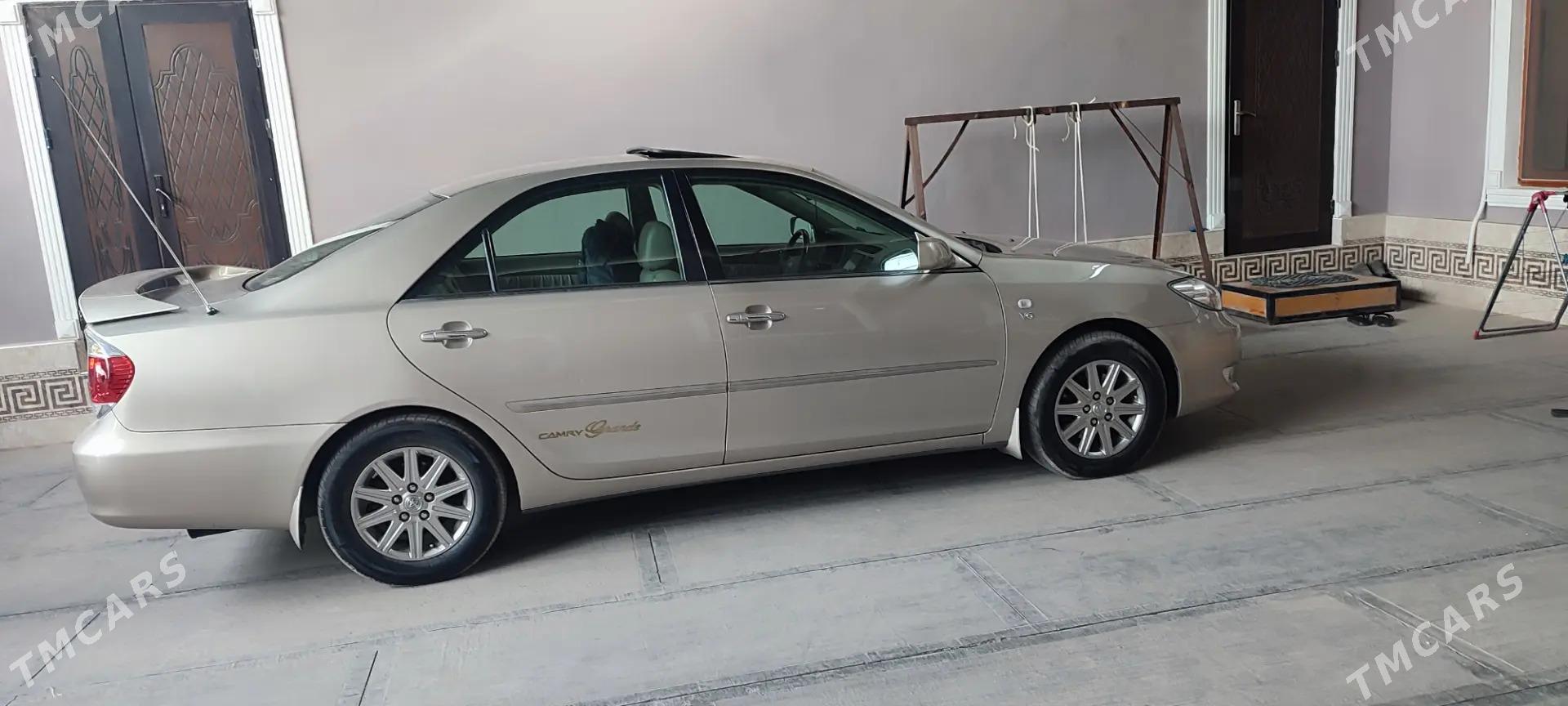Toyota Camry 2005 - 242 000 TMT - Çärjew - img 6