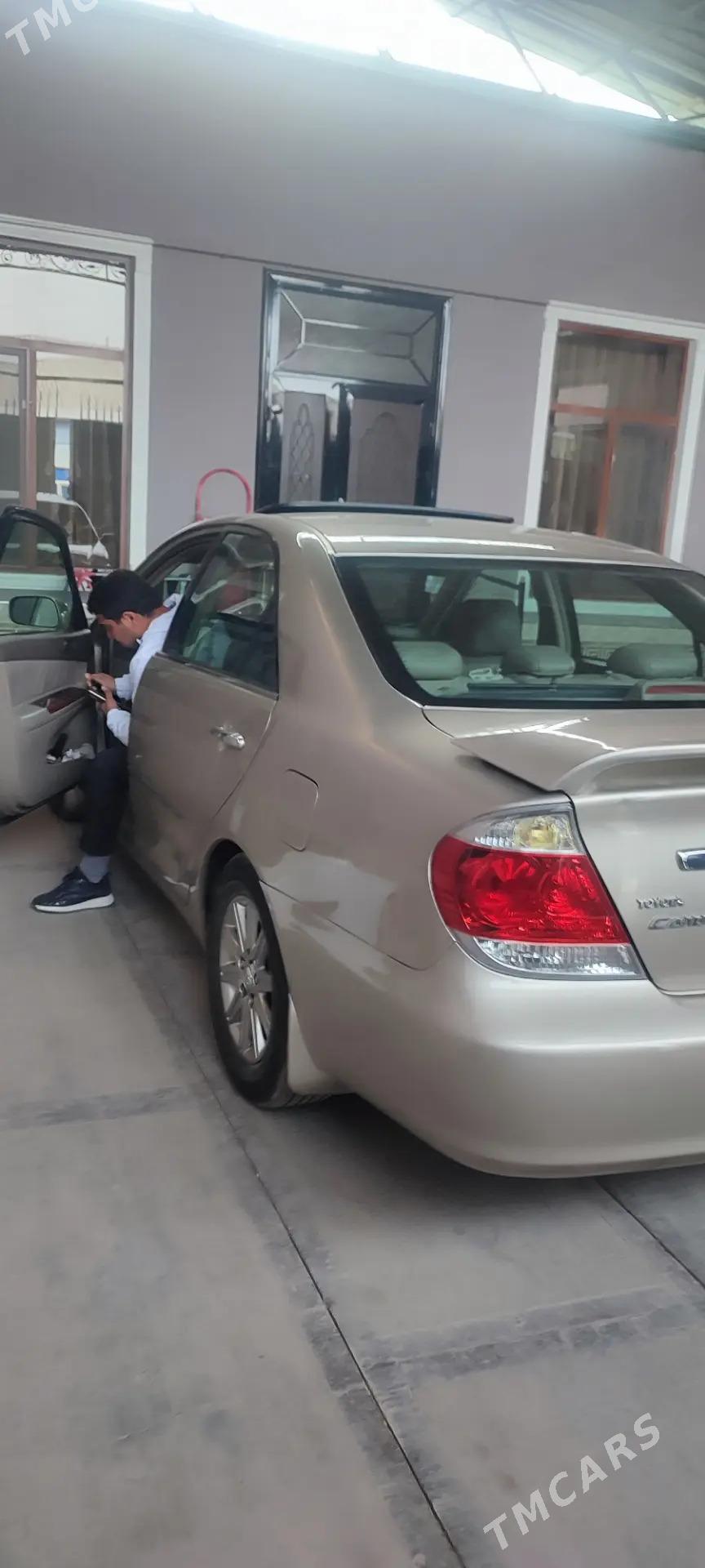 Toyota Camry 2005 - 242 000 TMT - Çärjew - img 1