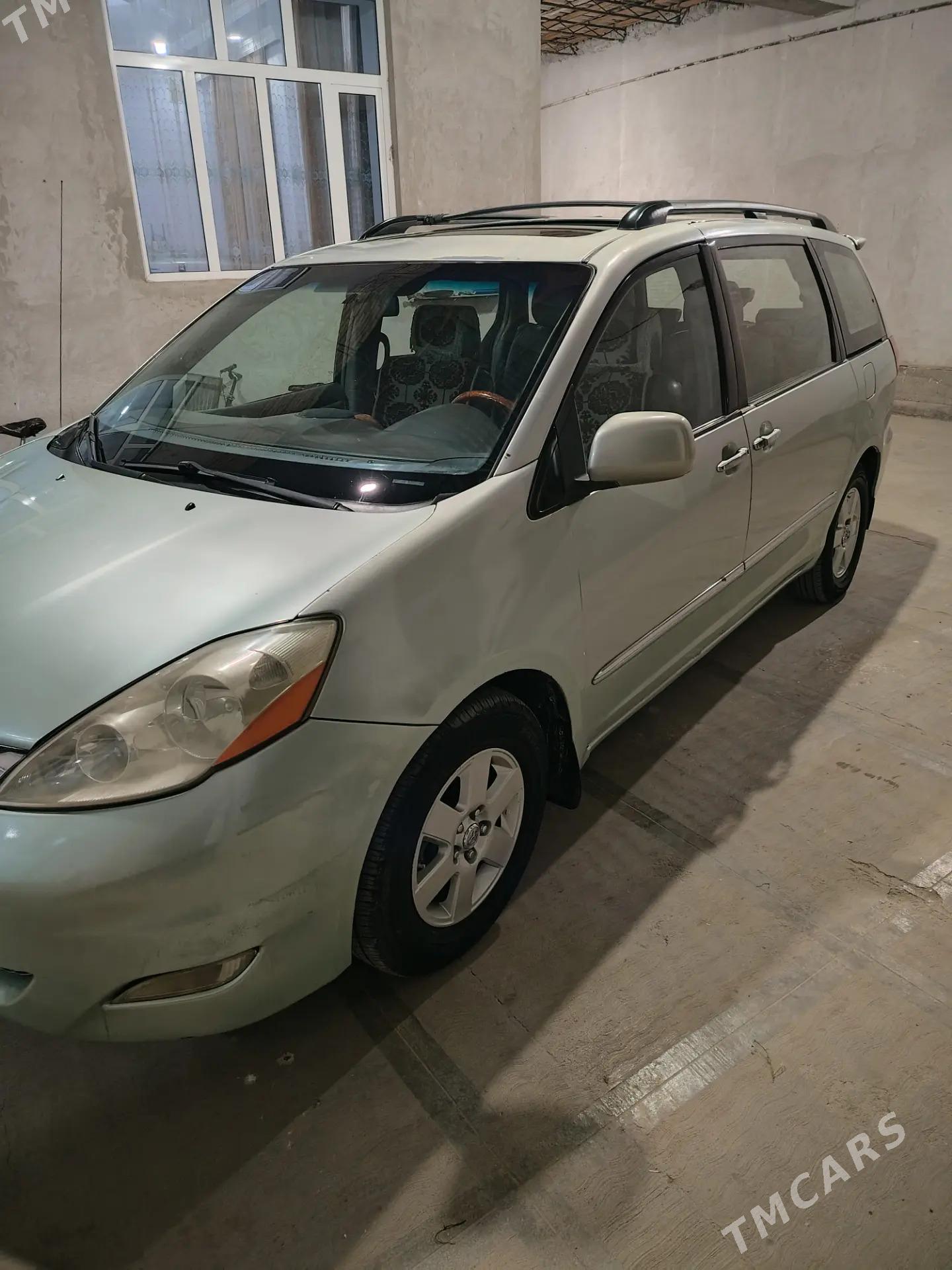 Toyota Sienna 2005 - 245 000 TMT - Туркменабат - img 2