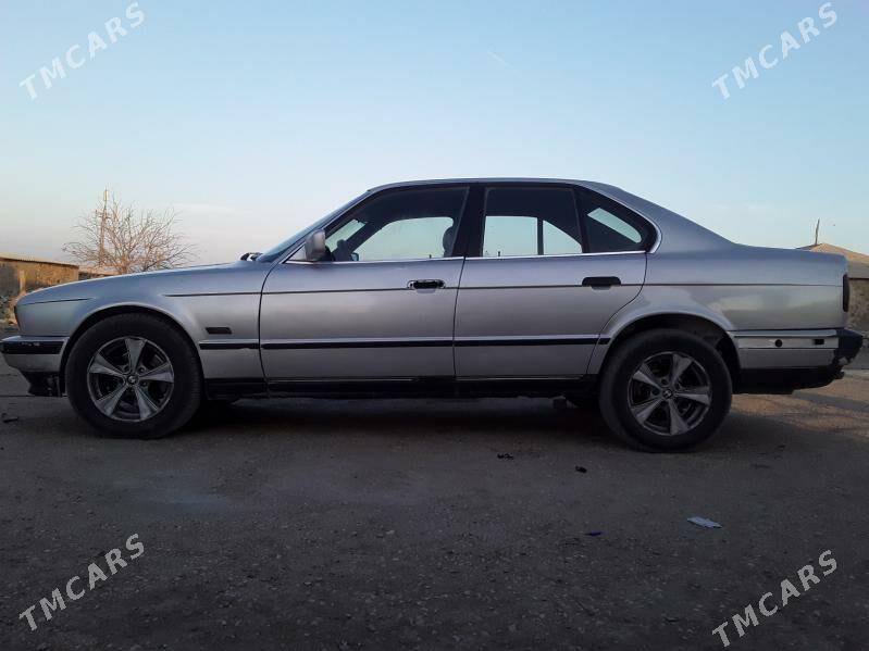 BMW 525 1990 - 32 000 TMT - Bereket - img 5