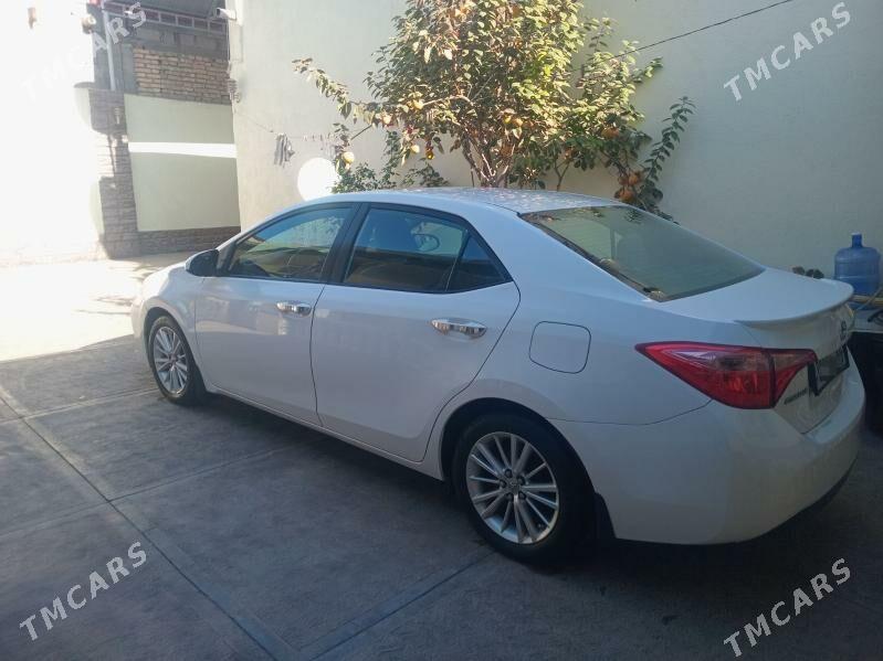 Toyota Corolla 2018 - 210 000 TMT - Ашхабад - img 3