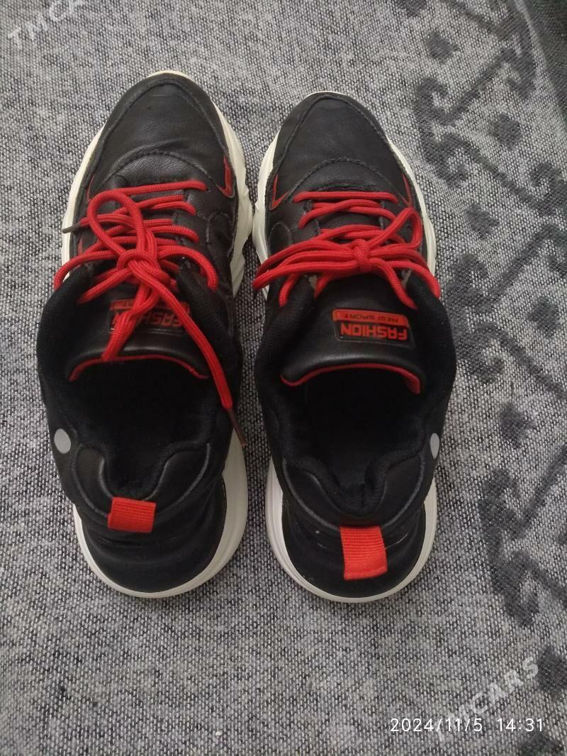 КРОССОВКИ И БОТИНКИ - Туркменабат - img 6