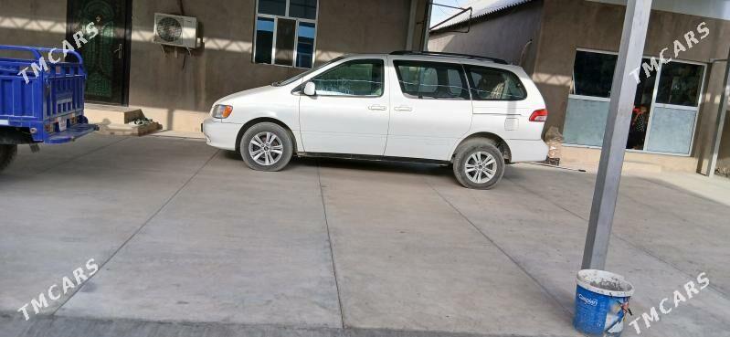 Toyota Sienna 2002 - 165 000 TMT - Теджен - img 6