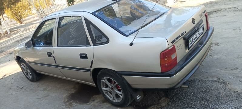 Opel Vectra 1991 - 48 000 TMT - Сакар - img 10