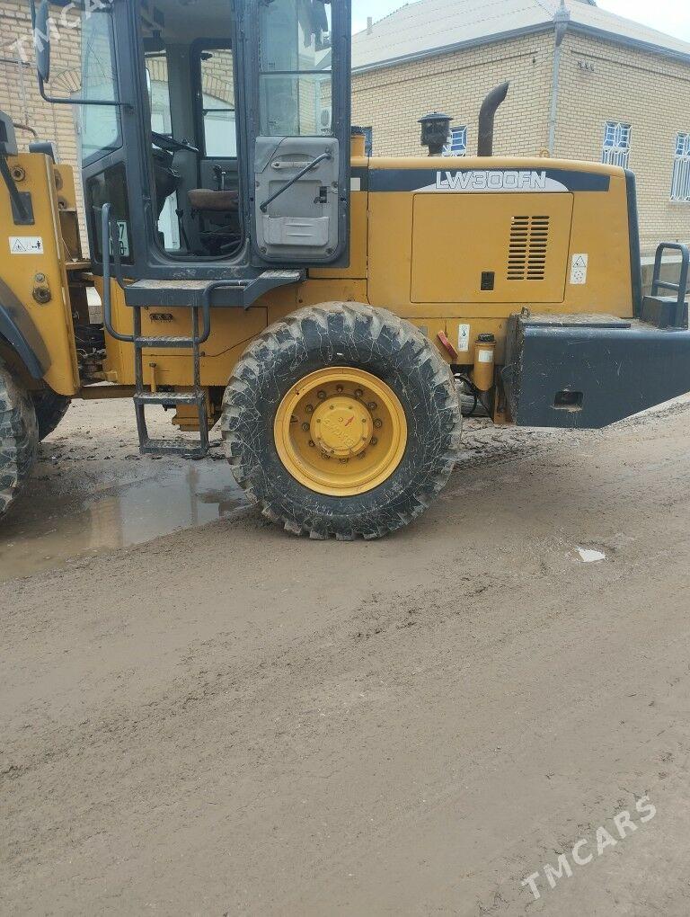 XCMG LW300F 2014 - 440 000 TMT - Mary - img 2