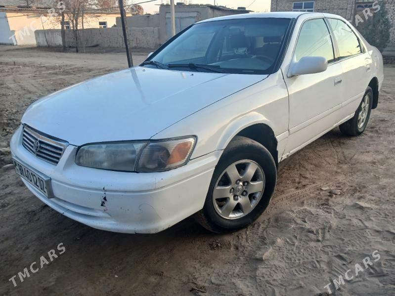 Toyota Camry 1999 - 90 000 TMT - Şabat etr. - img 1