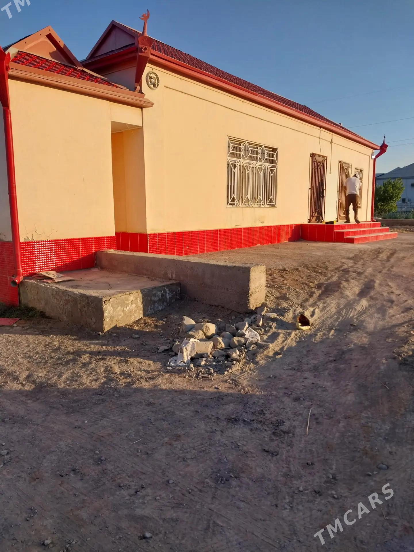 MUXAD MELEK - Mary - img 3