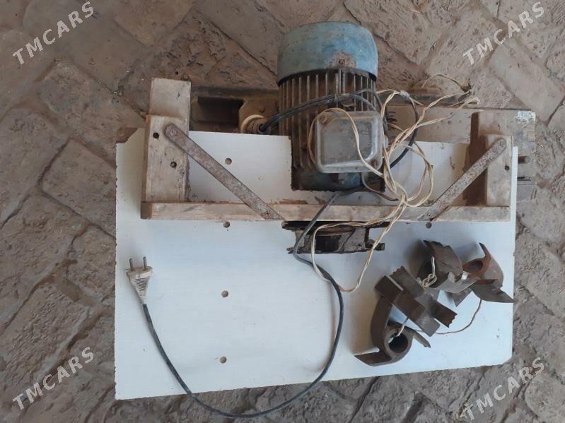 Agac stanok - Ёлётен - img 1