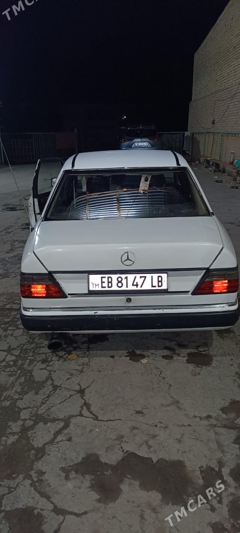 Mercedes-Benz 230E 1991 - 10 000 TMT - Сейди - img 2