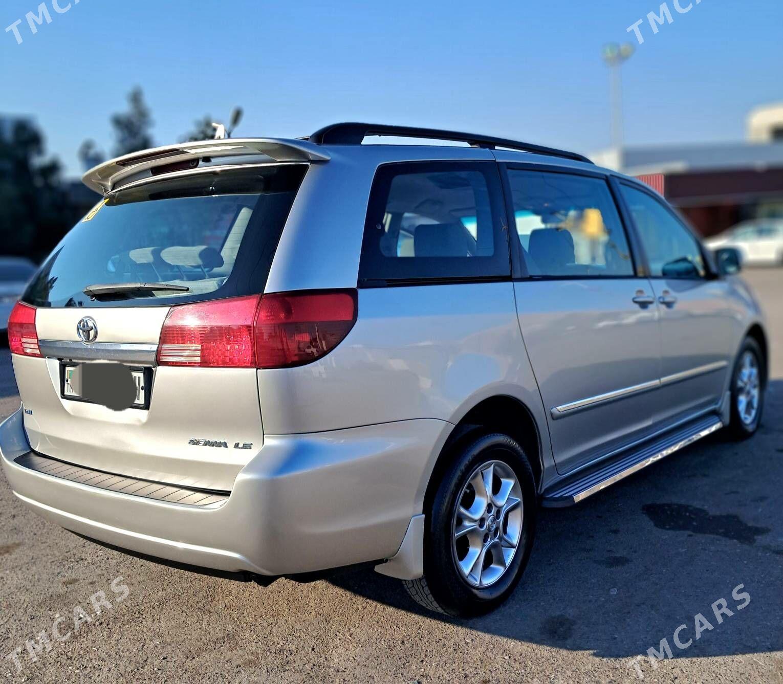 Toyota Sienna 2004 - 250 000 TMT - Гызыларбат - img 4
