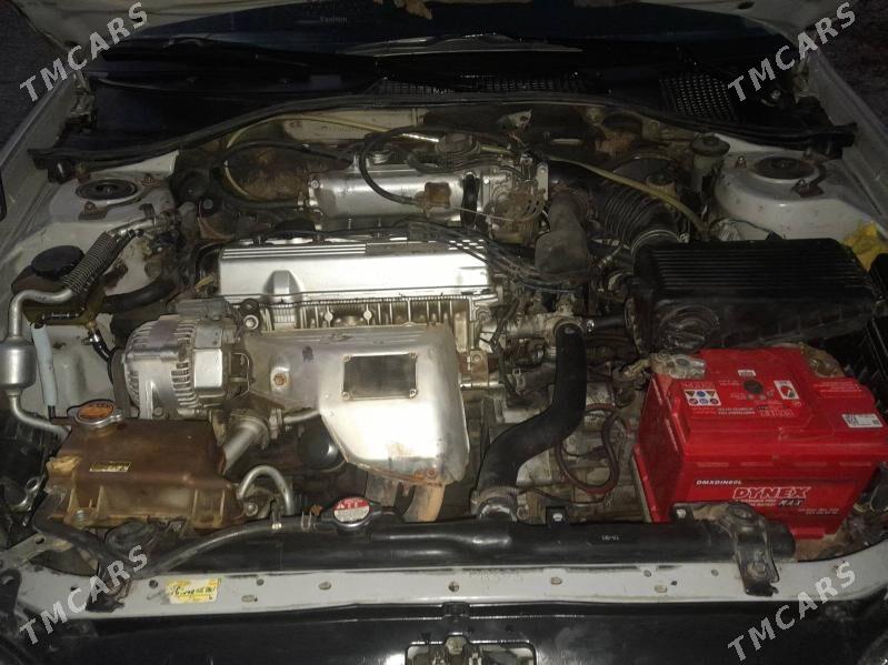 Toyota Avensis 2001 - 110 000 TMT - Мары - img 9