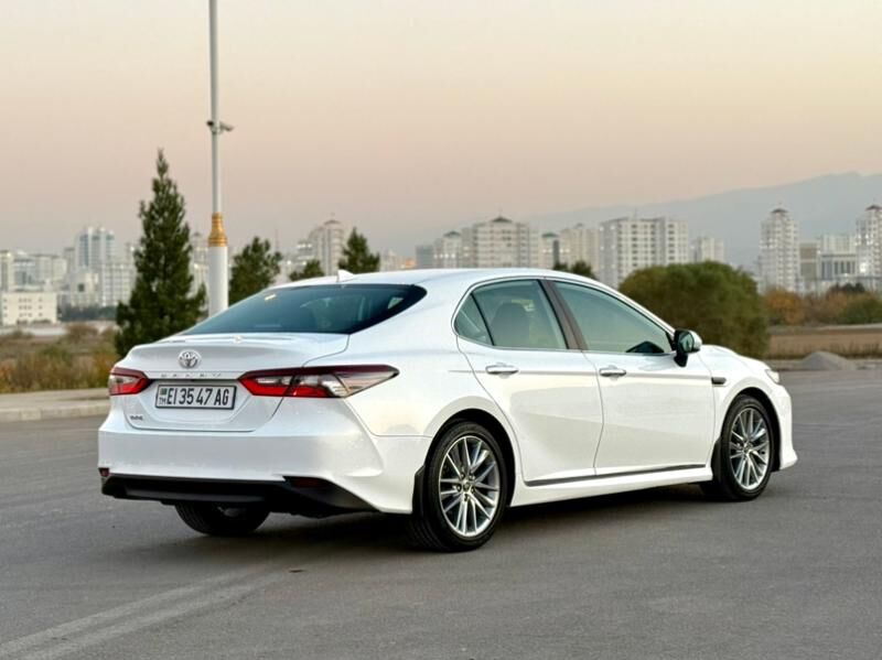 Toyota Camry 2021 - 324 000 TMT - Aşgabat - img 4