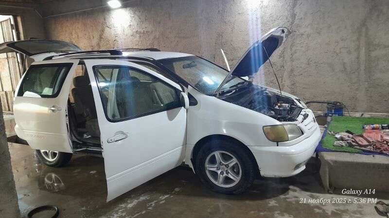 Toyota Sienna 2001 - 138 000 TMT - етр. Туркменбаши - img 4