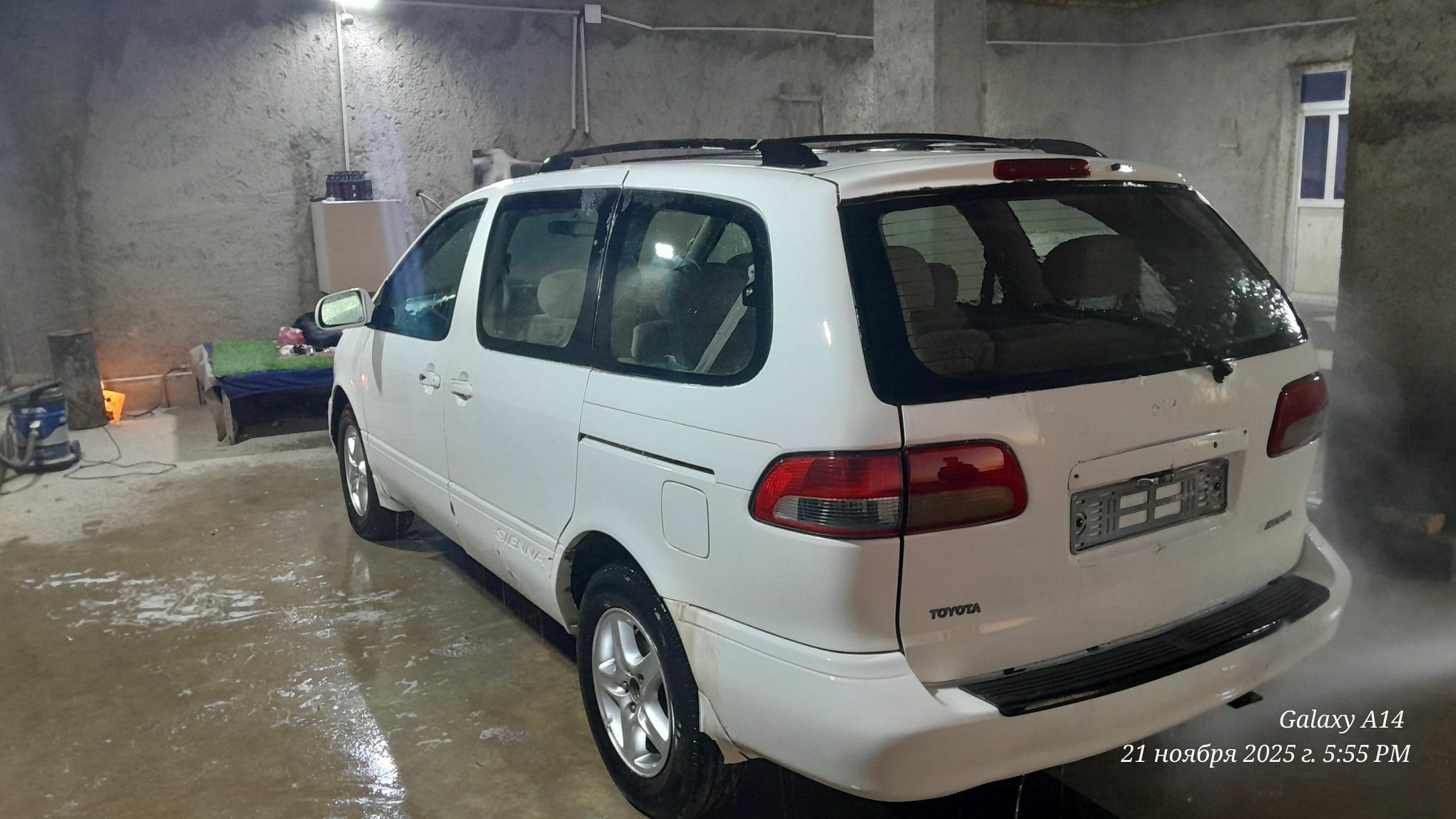 Toyota Sienna 2001 - 138 000 TMT - етр. Туркменбаши - img 5