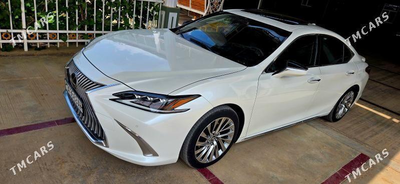 Lexus ES 350 2018 - 510 000 TMT - Серахс - img 1