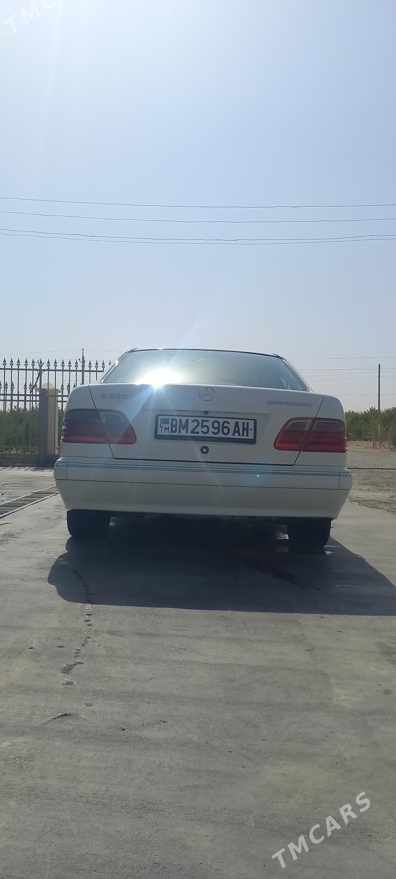 Mercedes-Benz C320 2001 - 80 000 TMT - Ак-Бугдайский этрап - img 4