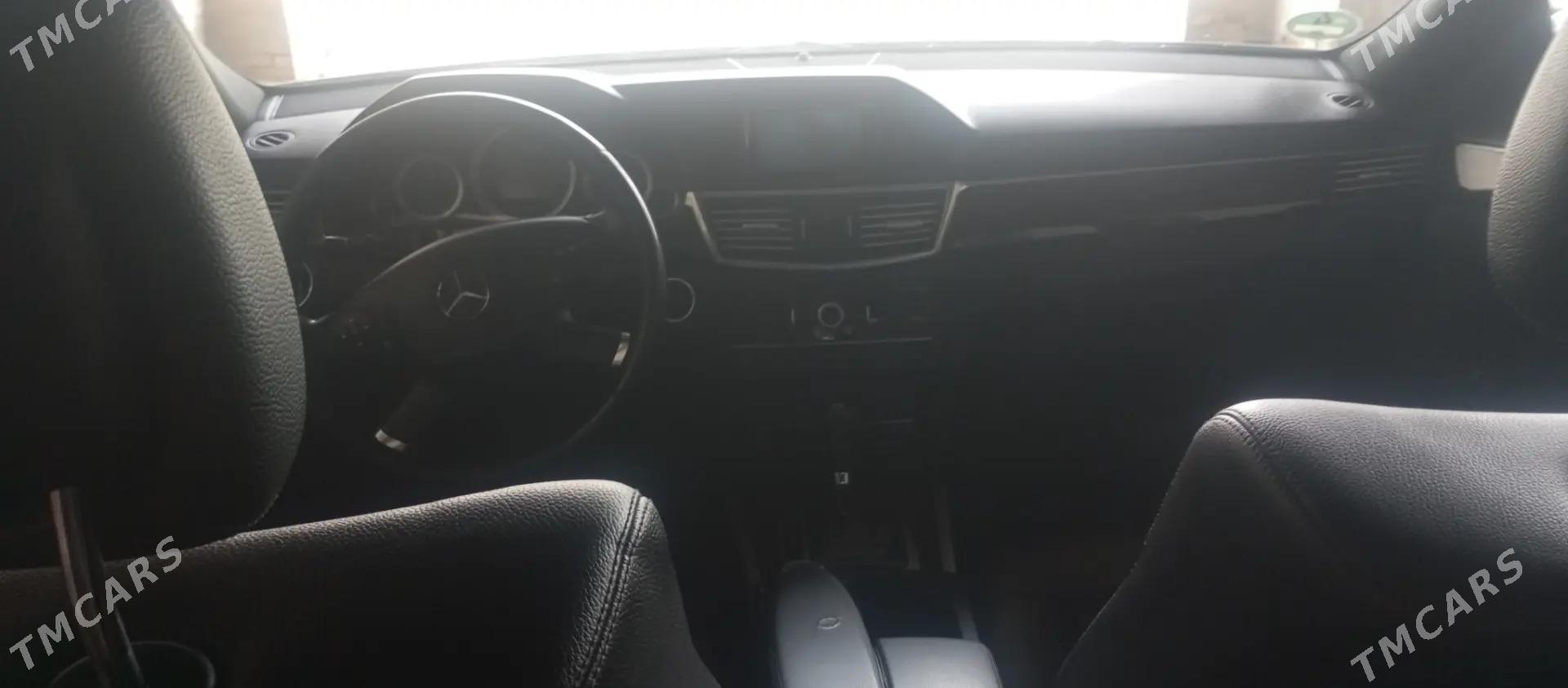 Mercedes-Benz 300E 2011 - 280 000 TMT - Mary - img 7