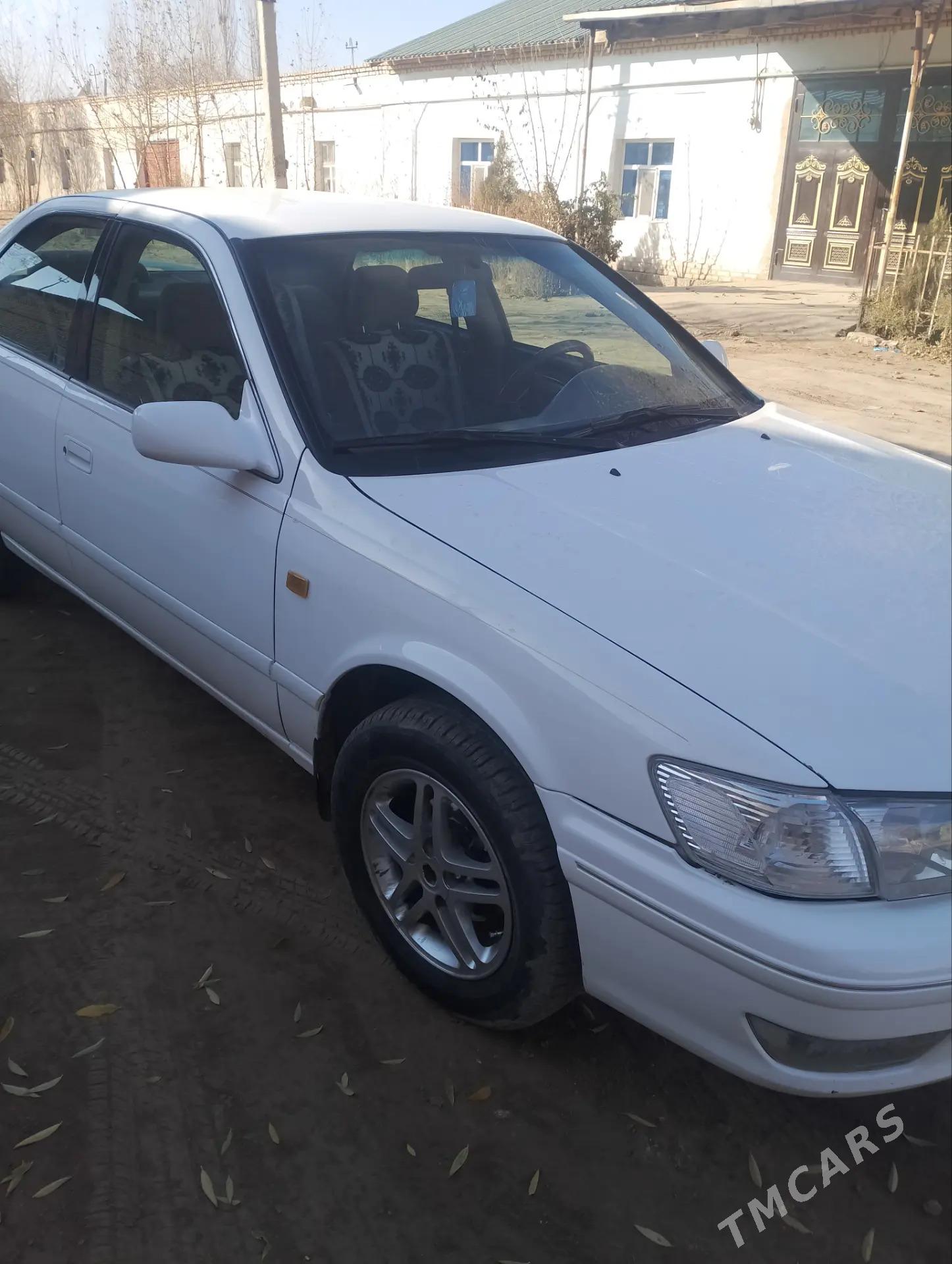 Toyota Camry 2000 - 130 000 TMT - Кёнеургенч - img 3