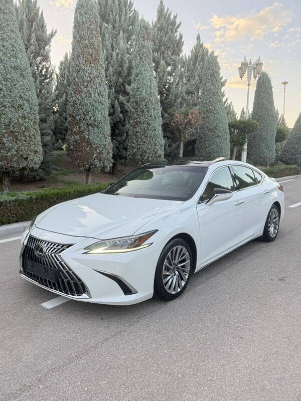 Lexus ES 350 2019 - 600 000 TMT - 30 мкр - img 4