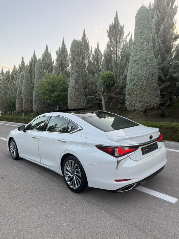 Lexus ES 350 2019 - 600 000 TMT - 30 мкр - img 5