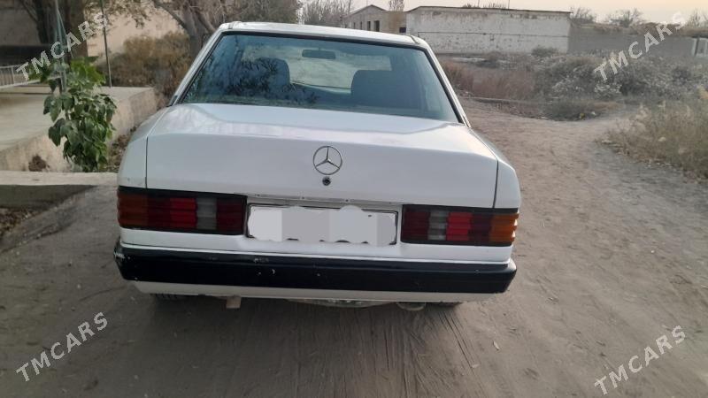 Mercedes-Benz 190E 1989 - 27 000 TMT - Дашогуз - img 4