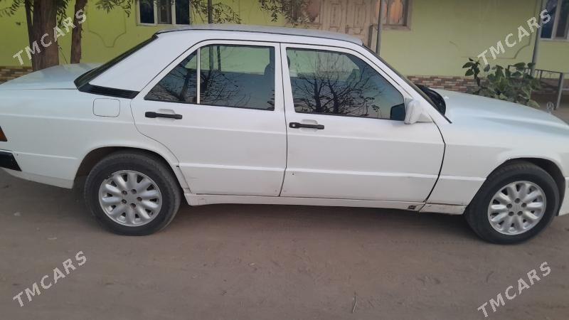 Mercedes-Benz 190E 1989 - 27 000 TMT - Дашогуз - img 5
