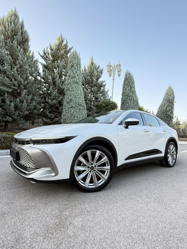 Toyota Crown 2024 - 785 000 TMT - 30 мкр - img 5