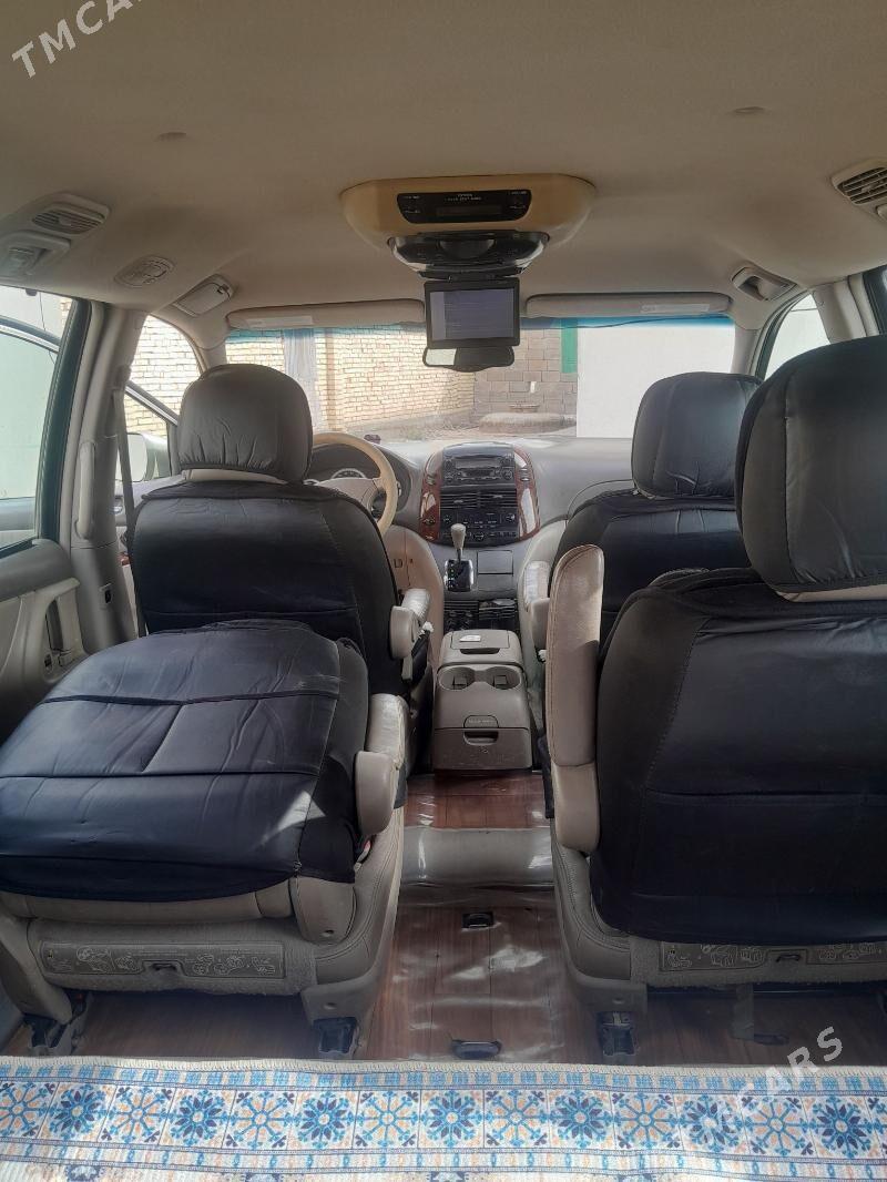 Toyota Sienna 2004 - 199 999 TMT - Серахс - img 4