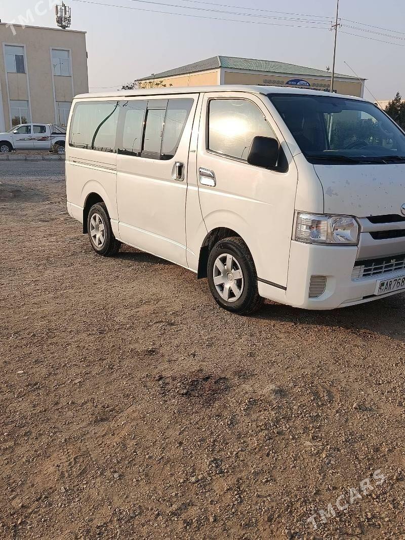 Toyota Hiace 2007 - 200 000 TMT - Etrek - img 5