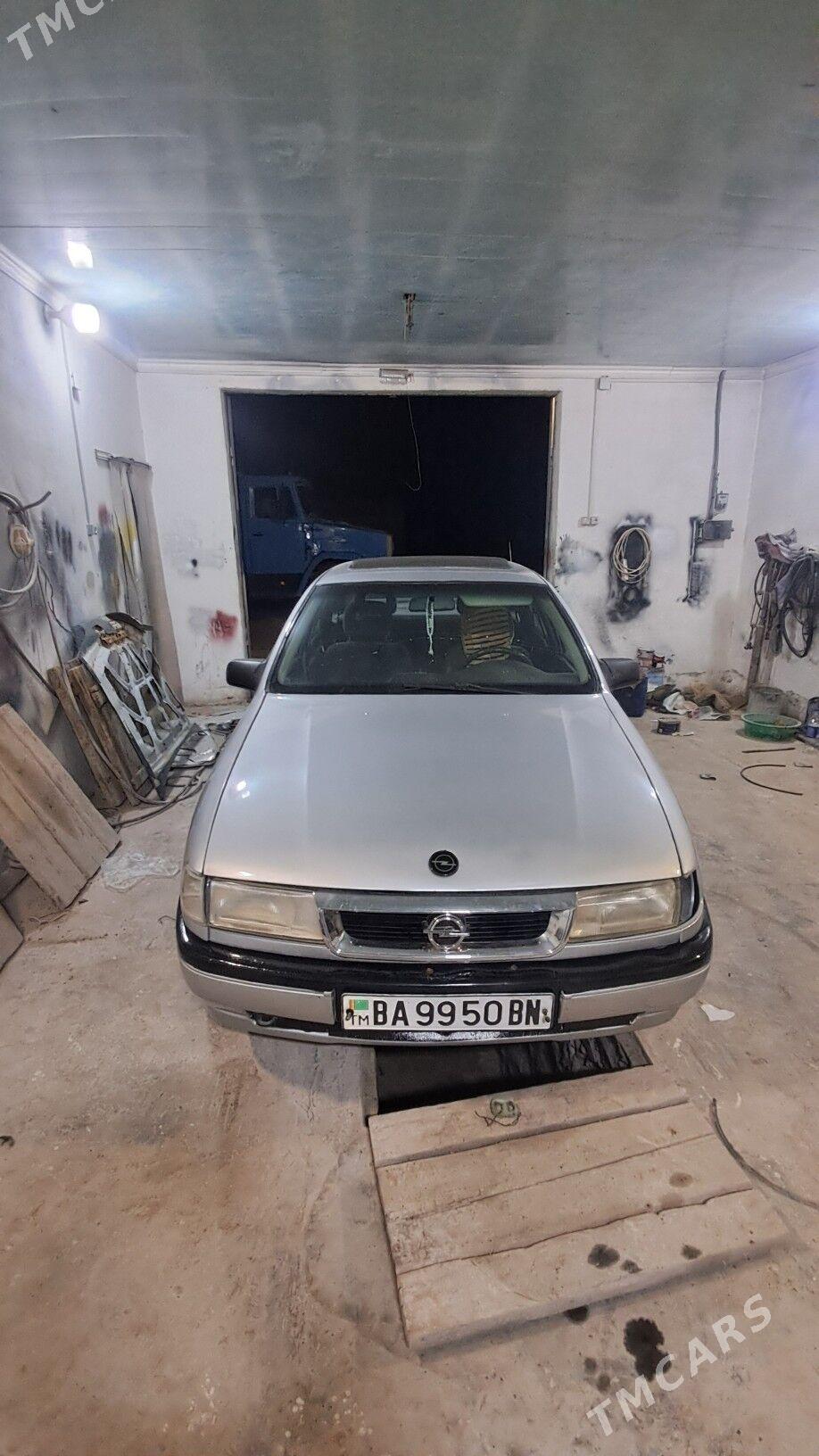 Opel Vectra 1990 - 36 000 TMT - Gumdag - img 2
