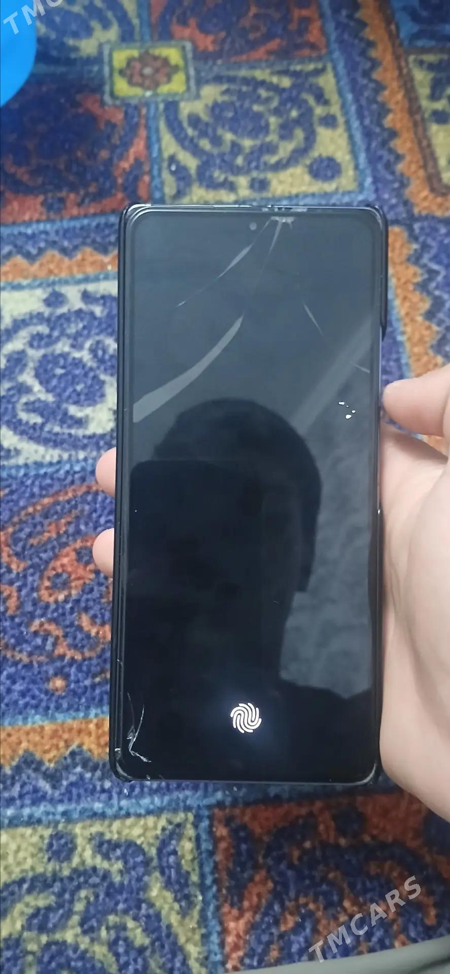 İnfinx GT 20 pro - Дянев - img 3