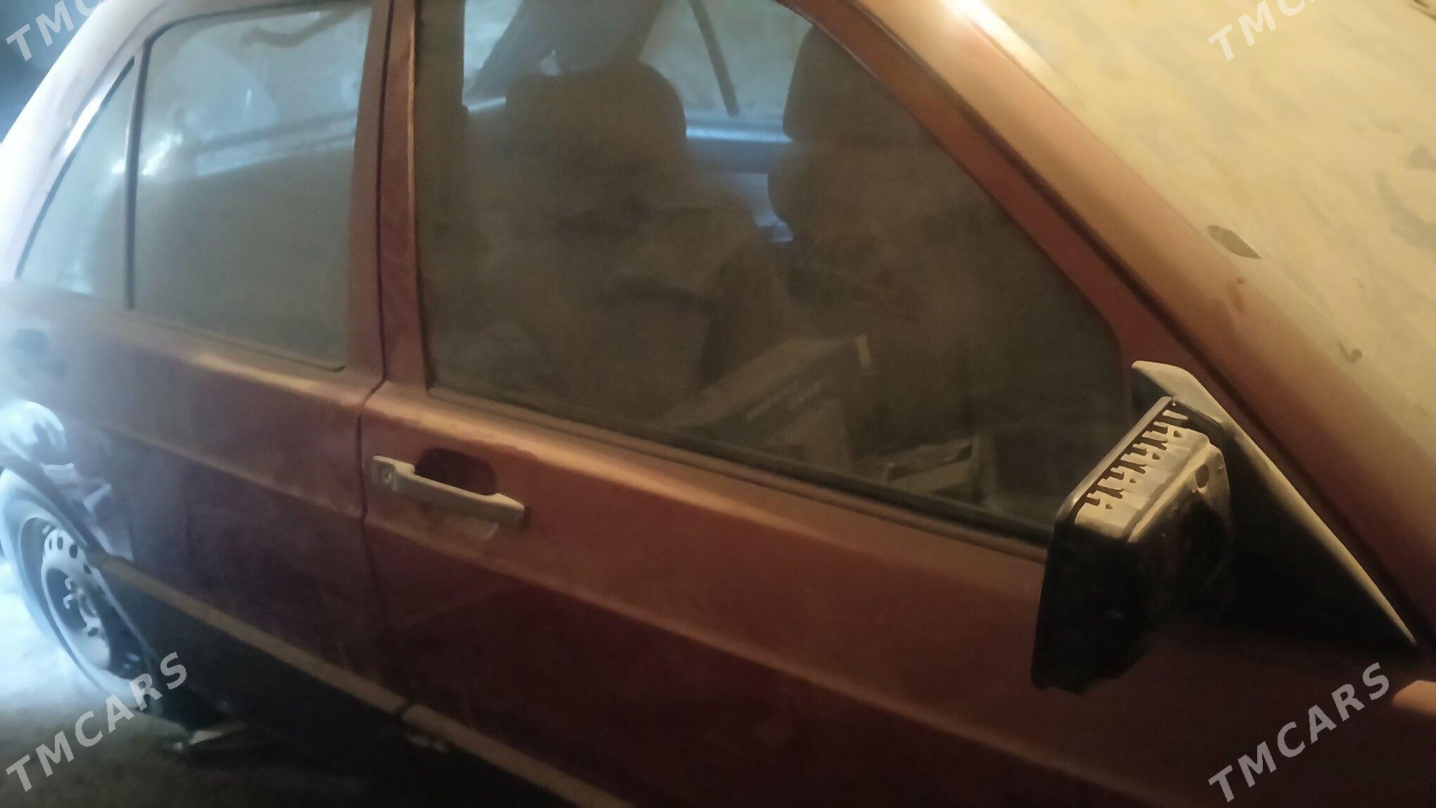 Mercedes-Benz 190E 1989 - 9 000 TMT - Гурбансолтан Едже - img 1